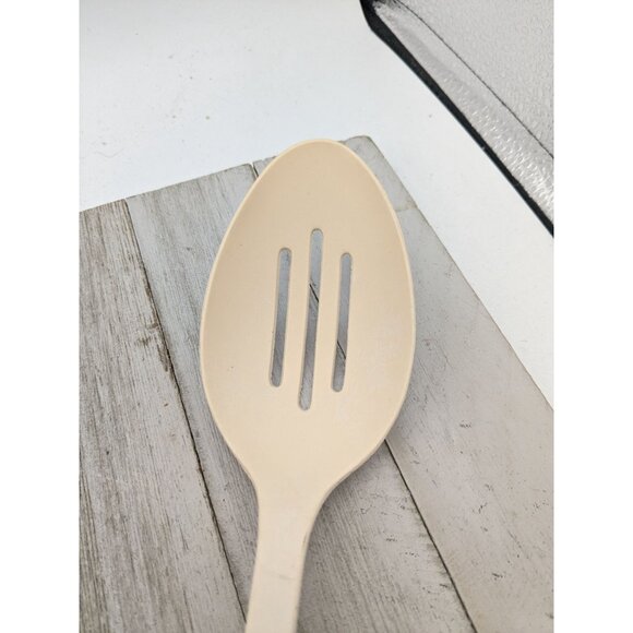 Ekco Slotted Serving Spoon Almond Nylon Plastic 11" Vintage - Picture 2 of 8